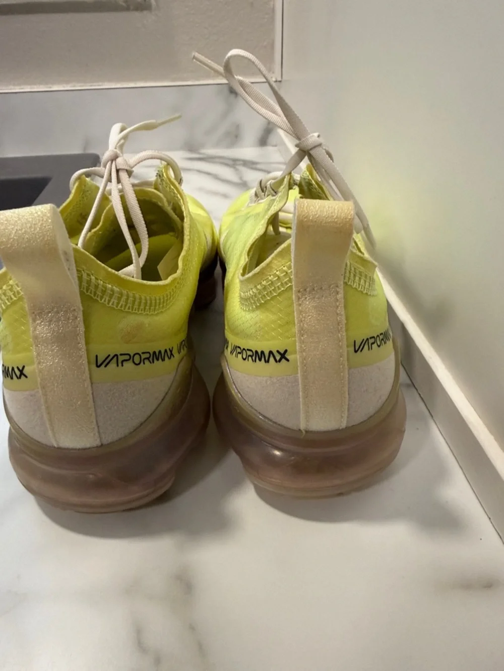 Nike Air VaporMax 2019 lime green SE women's sneakers size 7